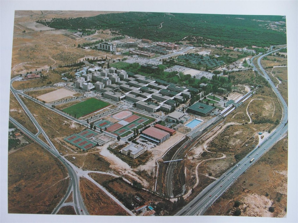 El campus de la UAM: edificación primera y ensanches. 2004. Vista desde el Norte (Fte. David Porras).