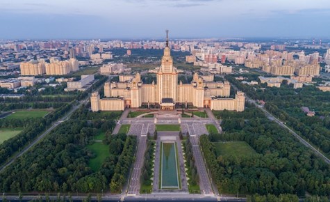 Universidad Lomónosov. Moscú. 